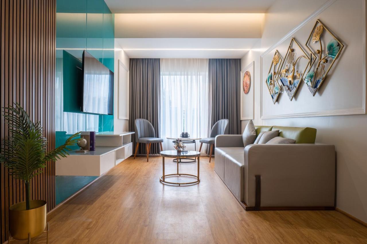 Clubway Grand A Boutique Hotel Jorhāt Eksteriør bilde
